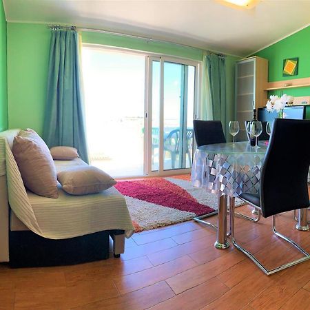 Roko Apartment House Primošten Eksteriør bilde
