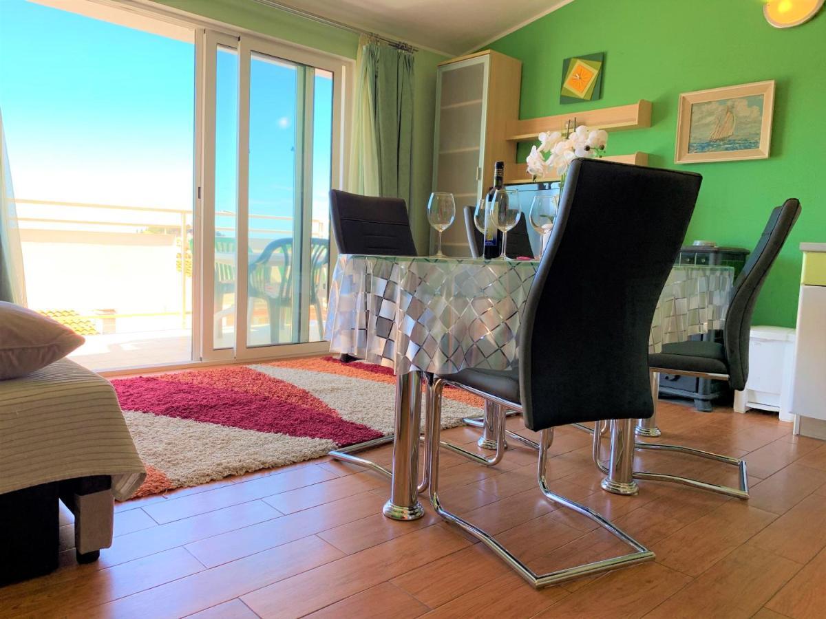 Roko Apartment House Primošten Eksteriør bilde