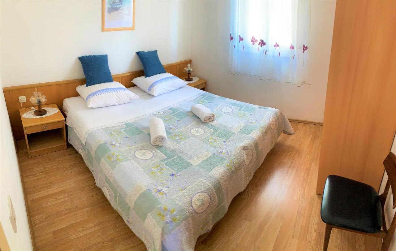Roko Apartment House Primošten Eksteriør bilde