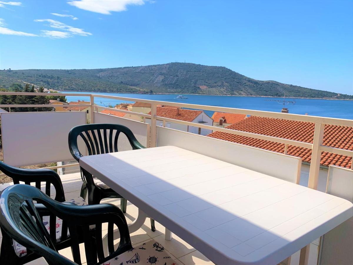 Roko Apartment House Primošten Eksteriør bilde