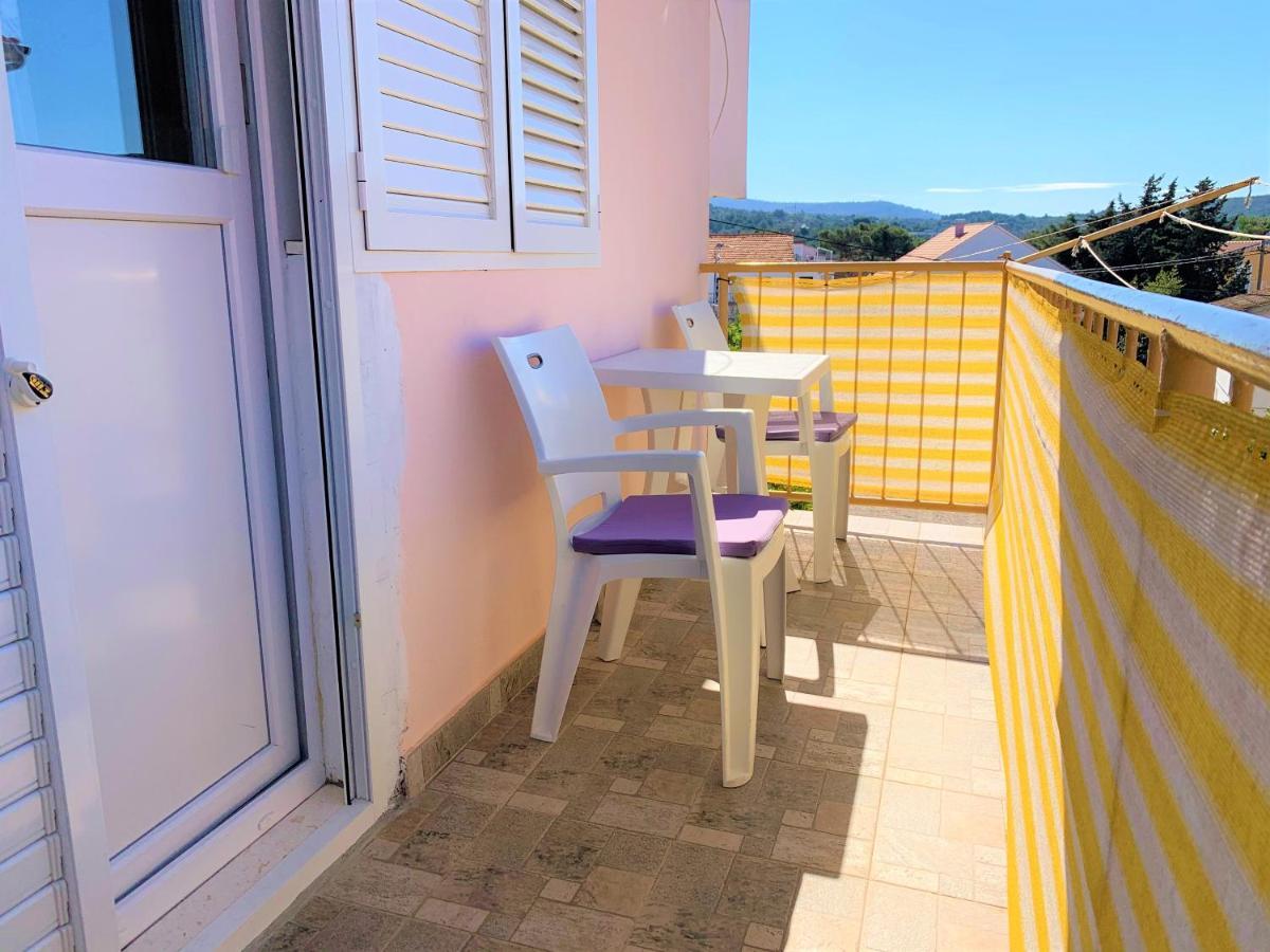 Roko Apartment House Primošten Eksteriør bilde