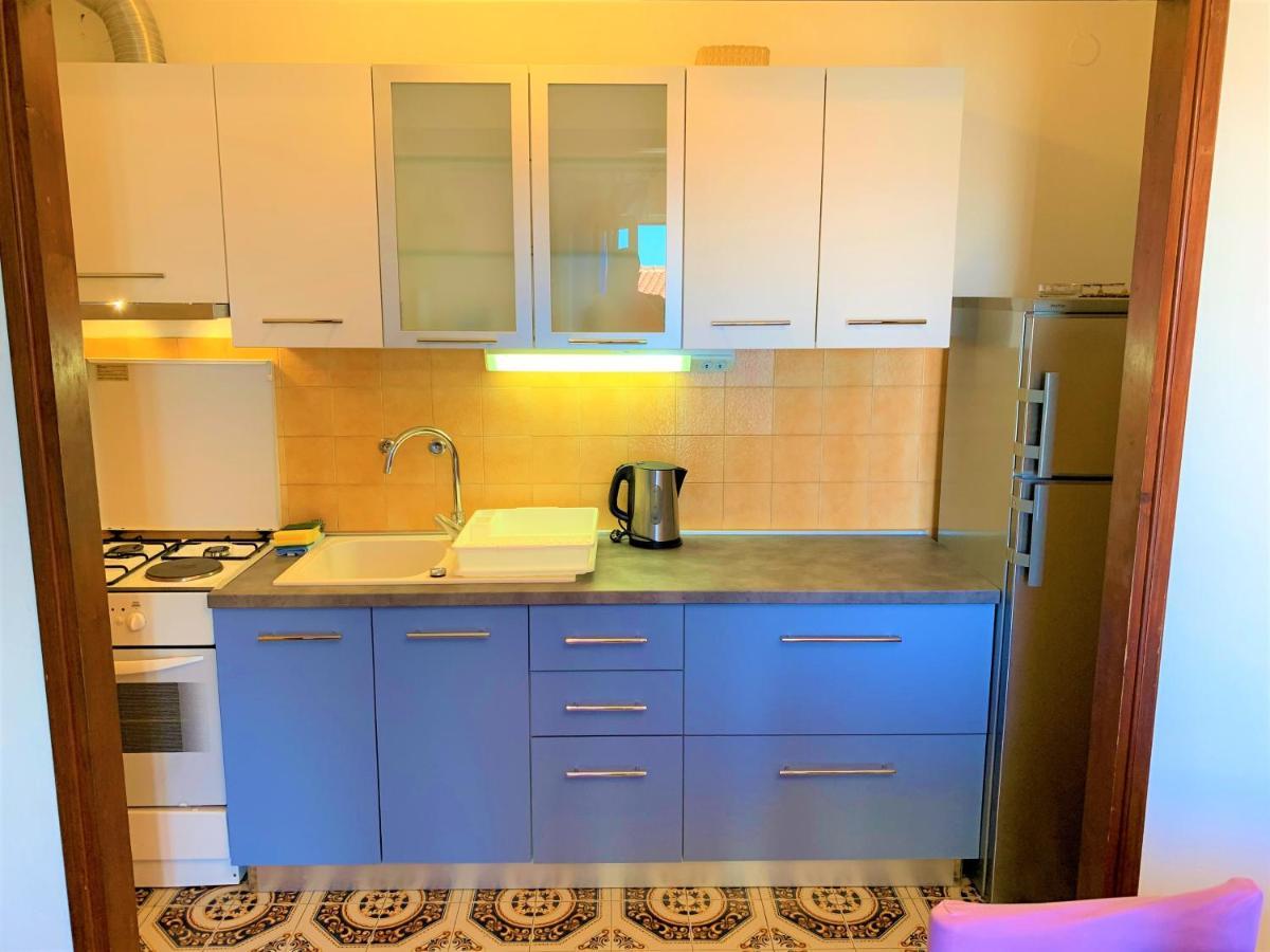 Roko Apartment House Primošten Eksteriør bilde