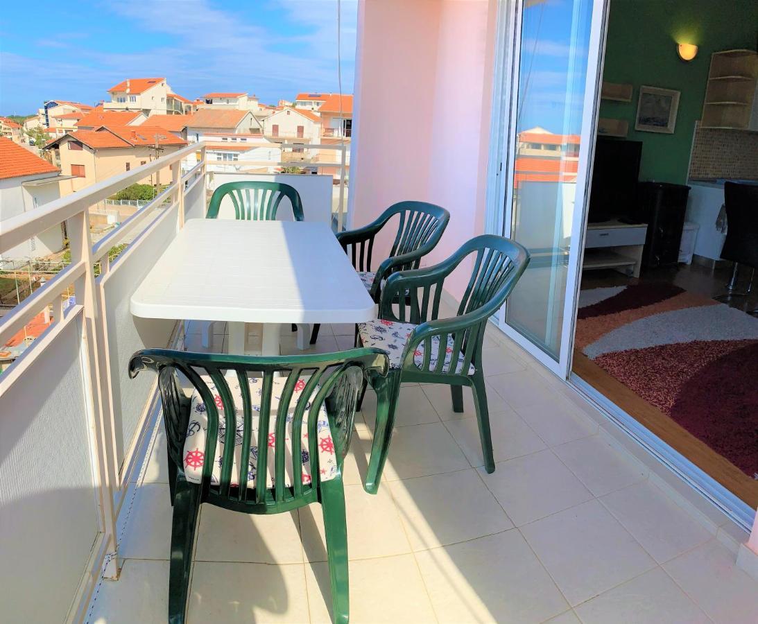 Roko Apartment House Primošten Eksteriør bilde