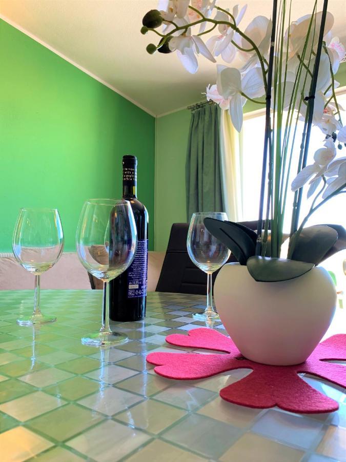 Roko Apartment House Primošten Eksteriør bilde