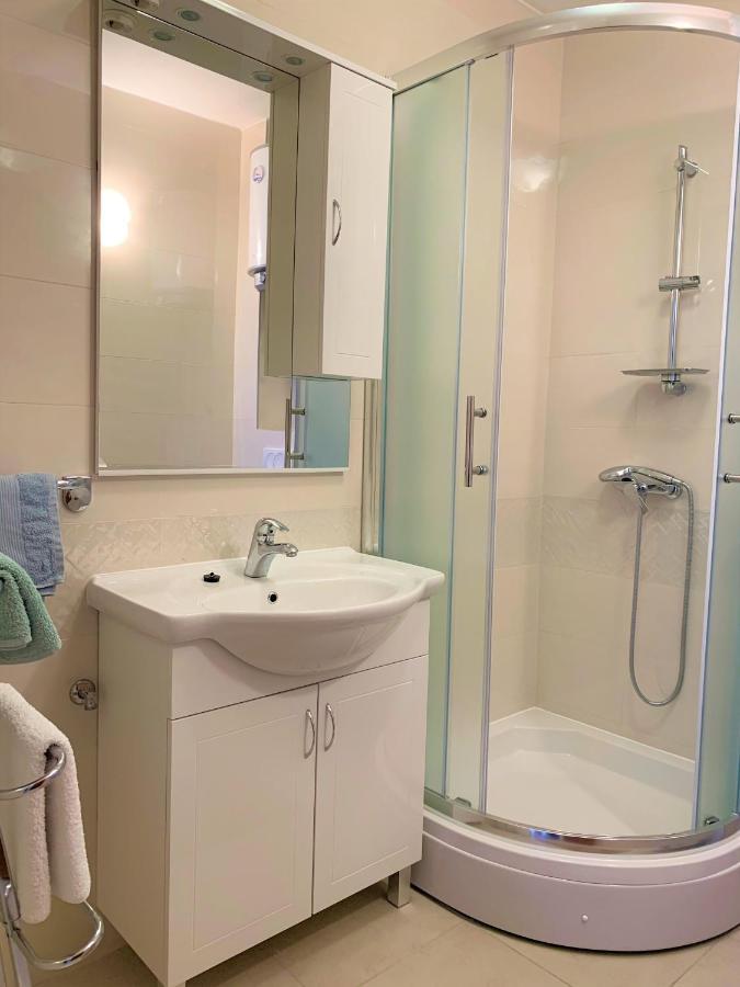 Roko Apartment House Primošten Eksteriør bilde