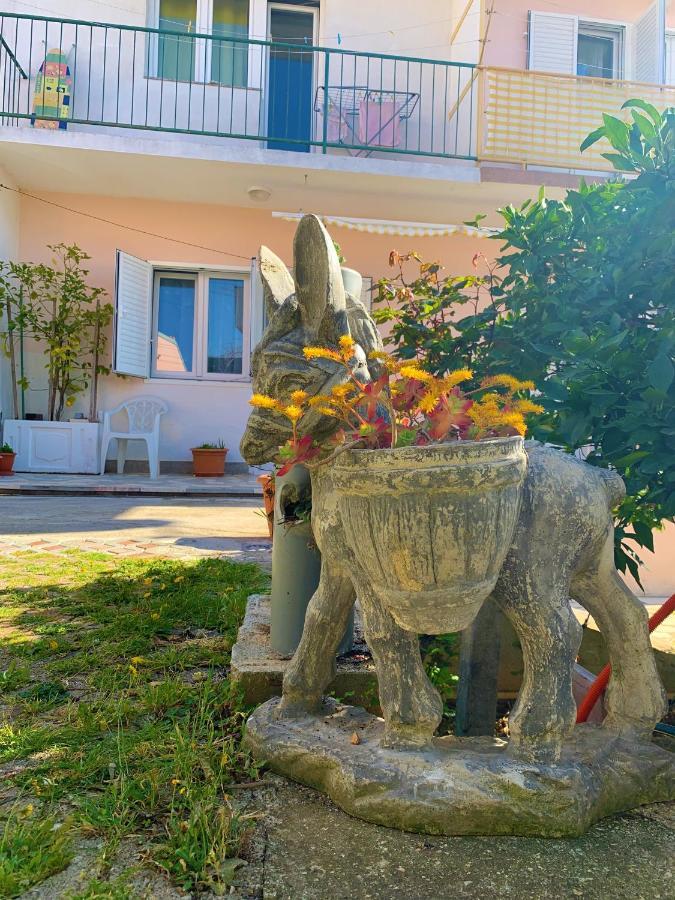 Roko Apartment House Primošten Eksteriør bilde