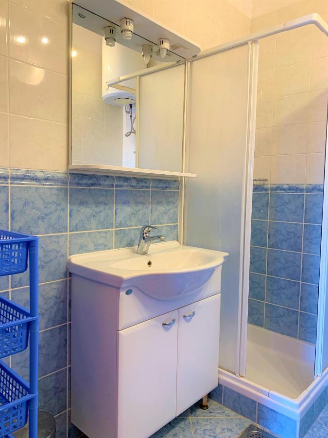 Roko Apartment House Primošten Eksteriør bilde